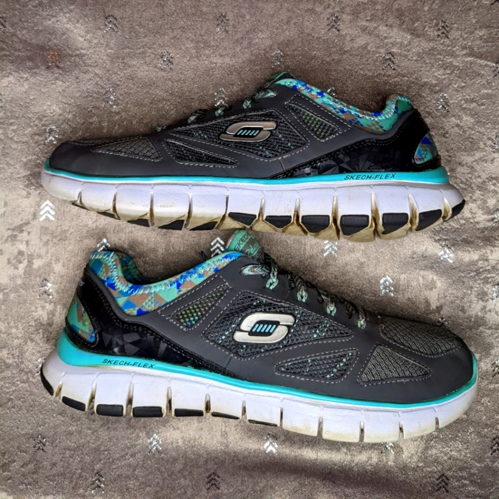 Women's Skechers sketch flex